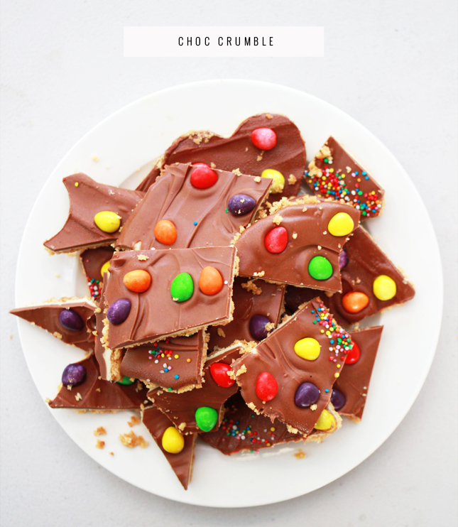Choc Crumble; Cookie base topped with white & milk chocolate | www.fishfishme.eu.com