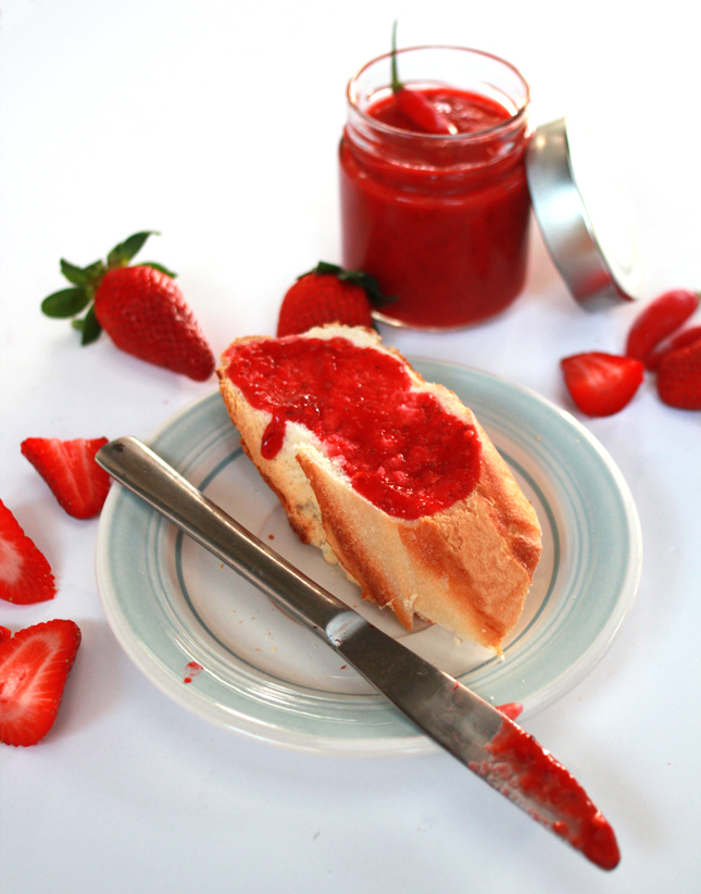 Roasted Strawberry & Chili Jam | www.fishfishme.eu.com