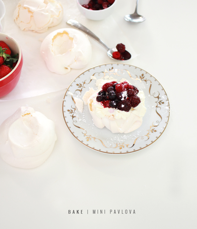Mini Pavlova Recipe | www.fishfishme.eu.com