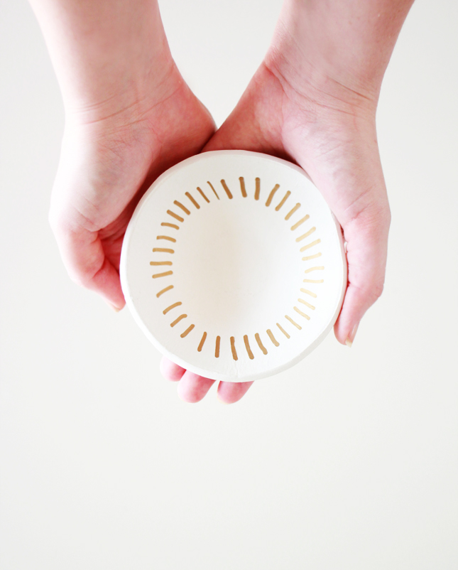 DIY | Clay Ring Bowl by www.fishfishme.eu.com for Drifter & the Gypsy