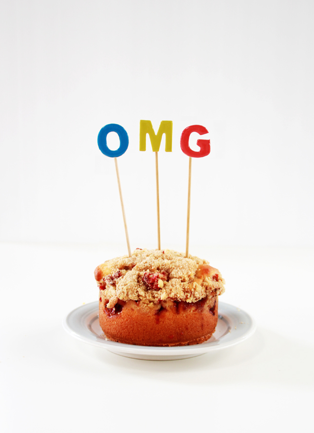 Mini Strawberry Crumb Cake | www.fishfishme.eu.com