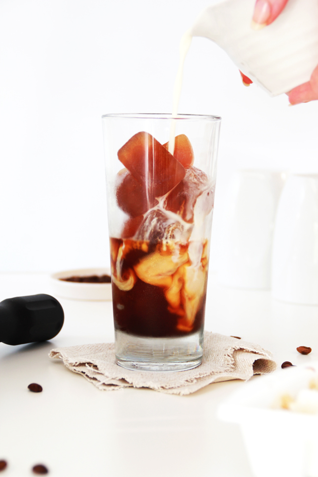 Wake up with this easy Iced Coffee Recipe | www.fishfishme.eu.com
