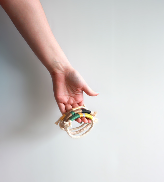 Make your own color blocked rope bracelet with this easy DIY | www.fishfishme.eu.com