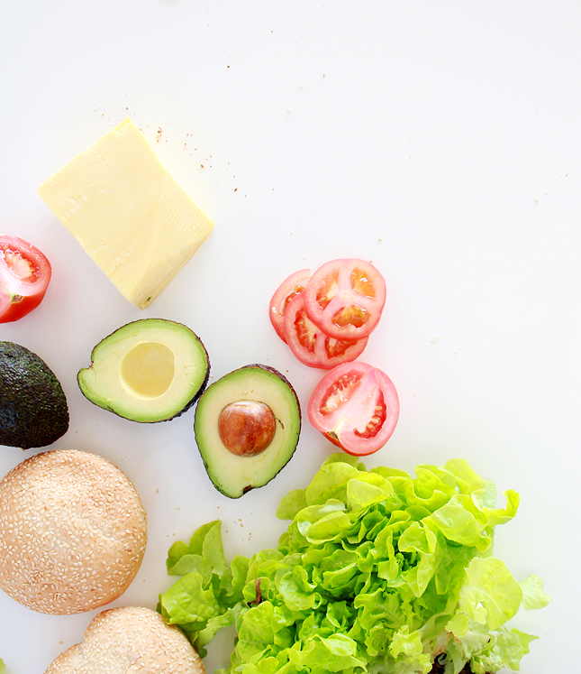 Mid-week meals: easy Taco Burgers (Click for the full recipe) | www.fishfishme.eu.com