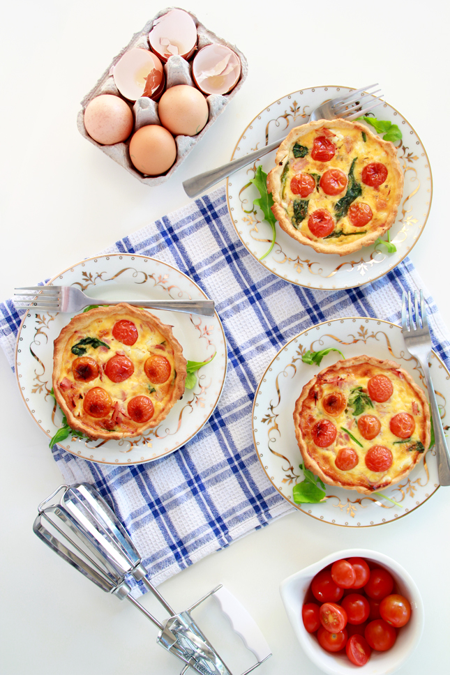 Feta, Spinach, Ham & Tomato Mini Quiches | www.fishfishme.eu.com