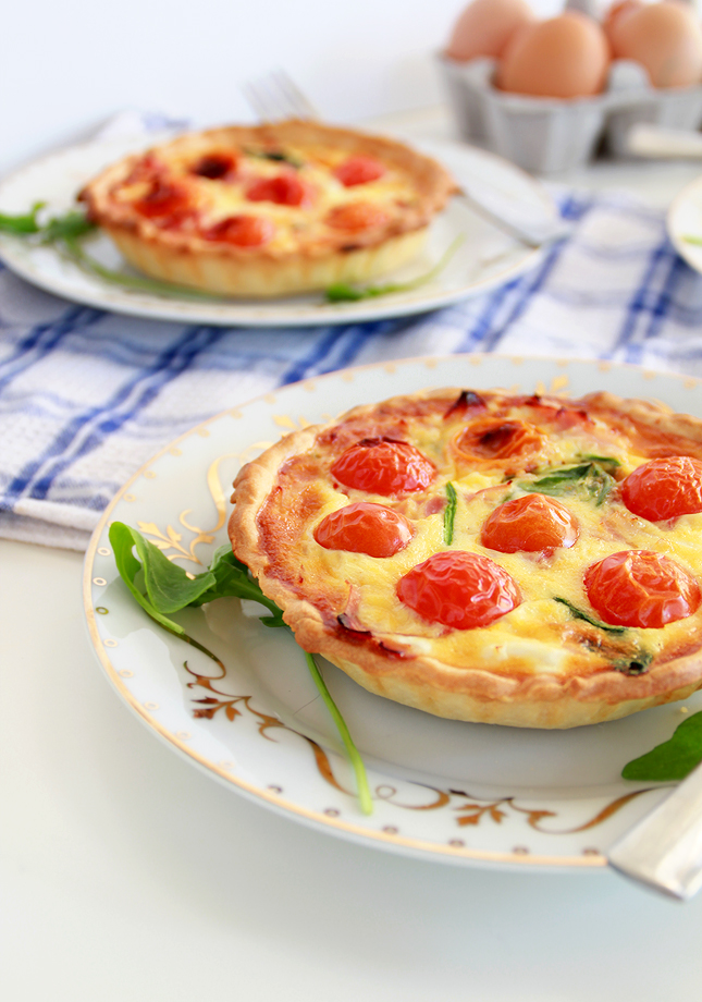 Feta, Spinach, Ham & Tomato Mini Quiches | www.fishfishme.eu.com