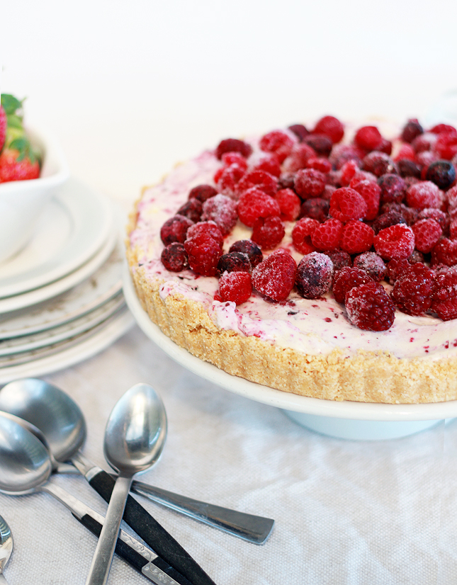 Mixed Berry Ice Cream Pie | www.fishfishme.eu.com