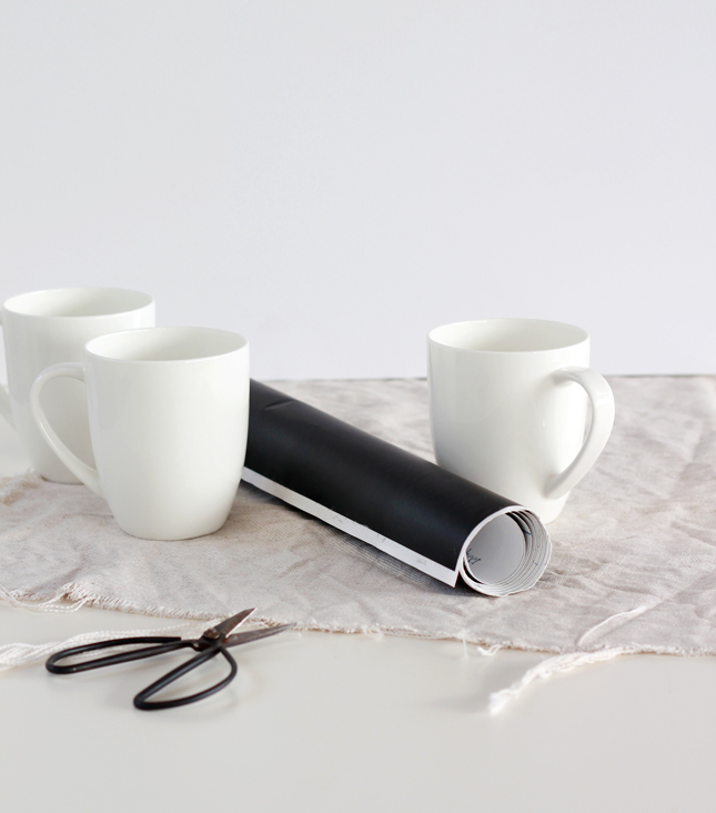 Make your own Monogrammed Mugs (click for the full steps) | www.fishfishme.eu.com