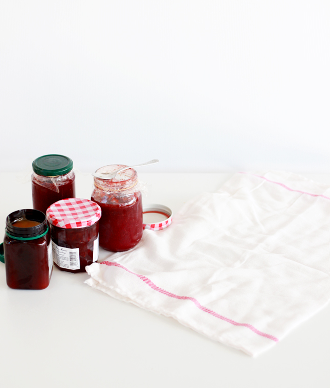 Thumbprint Cookies with Strawberry Jam | www.fishfishme.eu.com