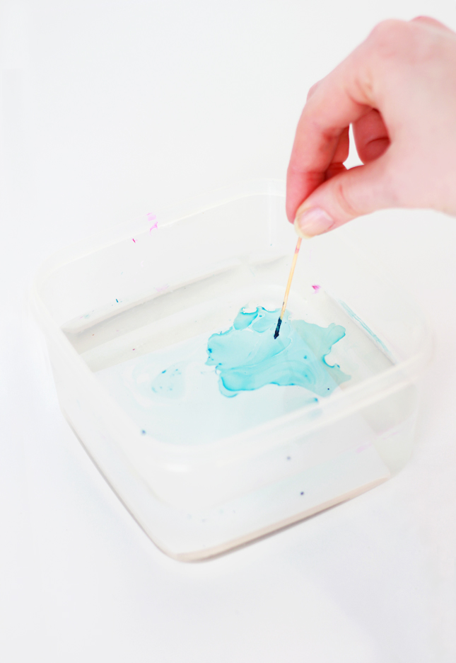 Make your own marbled watercolor coasters | fishfishme.eu.com