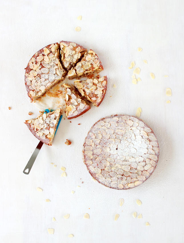 Lemon, Ricotta and Almond Flourless Cake
